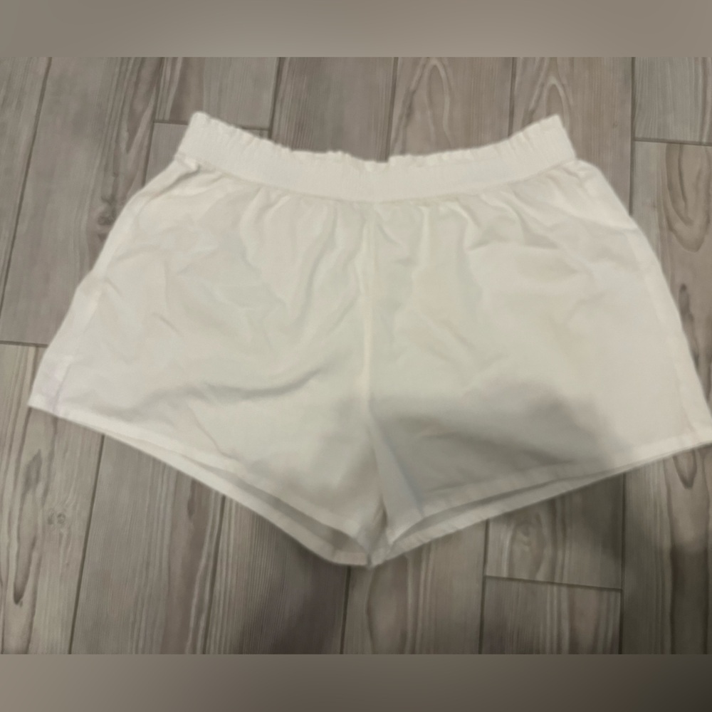 Vanilla Star Women's White Shorts